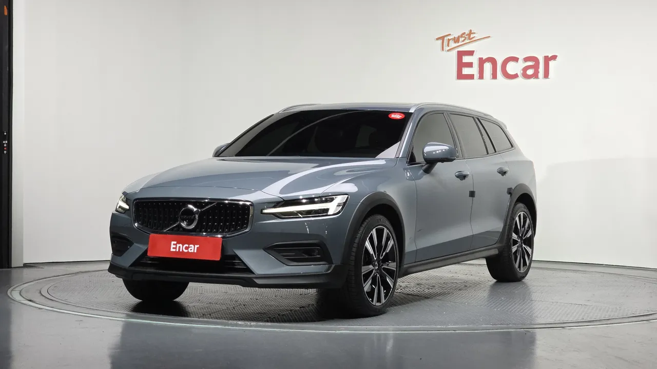 2022 Volvo V60 B5 Pro AWD