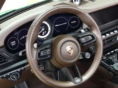 2022 Porsche 911 Carrera 4 GTS Cabriolet, зелёный — фото 9