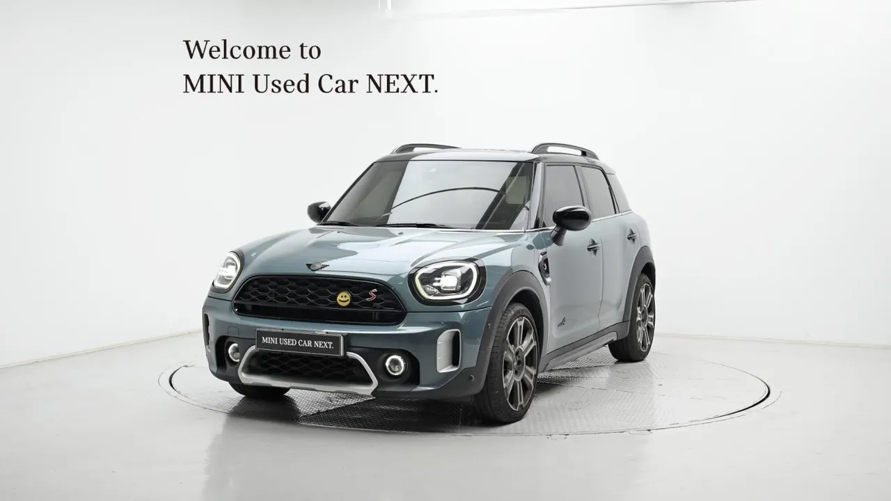 2023 Mini Countryman ALL4 Classic Launch Pack