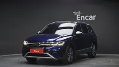 2022 Volkswagen Tiguan 2.0 TSI Prestige, синий — фото 1