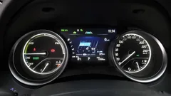 2022 Toyota Camry 2.5 XSE Hybrid, красный — фото 8