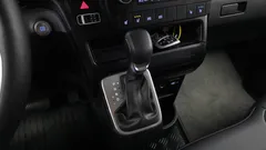 2022 Hyundai Staria disability support car — фото 9