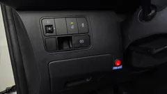 2022 Hyundai Staria disability support car — фото 12