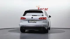 2023 Volkswagen Touareg 3.0 TDI Prestige, белый — фото 4