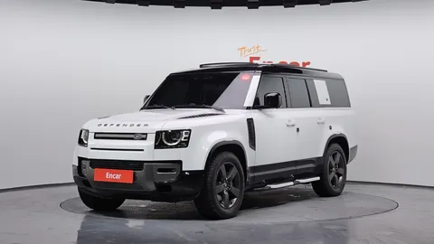 2023 Land Rover Defender 130 P400 X-Dynamic HSE