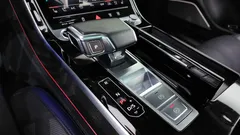 2022 Audi A8 55 TFSI Quattro Premium LWB — фото 9