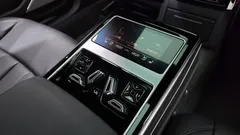 2022 Audi A8 55 TFSI Quattro Premium LWB — фото 19