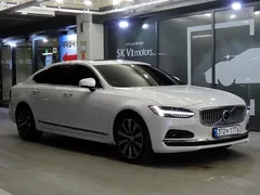 2023 Volvo S90 B5 Ultimate Bright — фото 5