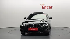 2022 BMW 3-Series 320d Touring Luxury — фото 3