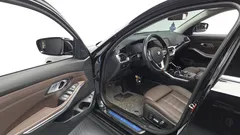 2022 BMW 3-Series 320d Touring Luxury — фото 10