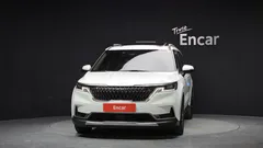 2022 Kia Carnival Diesel 9-Seater Noblesse — фото 3