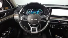2023 Kia K5 Signature — фото 13