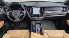 2022 Volvo XC60 B5 Inscription — фото 7