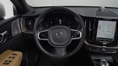 2022 Volvo XC60 B5 Inscription — фото 13