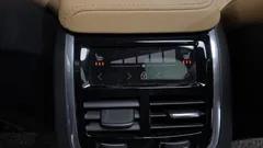 2022 Volvo XC60 B5 Inscription — фото 18