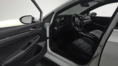 2023 Volkswagen Golf 2.0 GTI, белый — фото 11