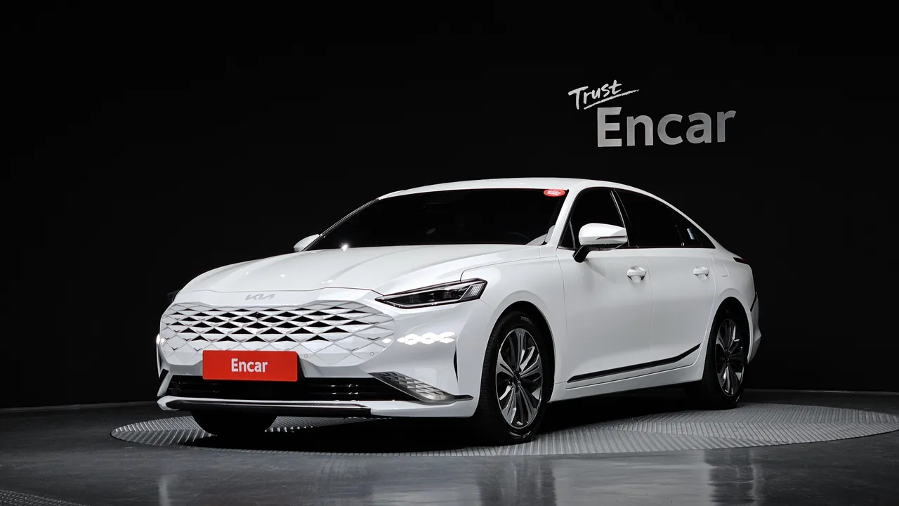 2022 Kia K8 2.5 Gasoline 2WD