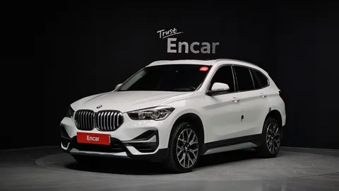 2022 BMW X1 xDrive 20i xLine