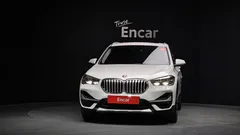 2022 BMW X1 xDrive 20i xLine — фото 3