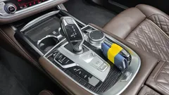 2021 BMW 7-Series 740i M Sport, чёрный — фото 9