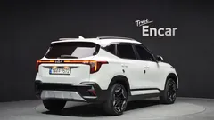 2023 Kia Seltos Gasoline 1.6 Turbo 2WD, белый — фото 2