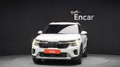 2023 Kia Seltos Gasoline 1.6 Turbo 2WD, белый — фото 3