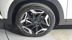 2023 Kia Seltos Gasoline 1.6 Turbo 2WD, белый — фото 5