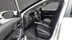 2023 Kia Seltos Gasoline 1.6 Turbo 2WD, белый — фото 10