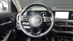 2023 Kia Seltos Gasoline 1.6 Turbo 2WD, белый — фото 11