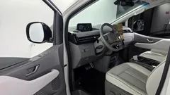 2023 Hyundai Staria 4WD Lounge 7-Seater — фото 10