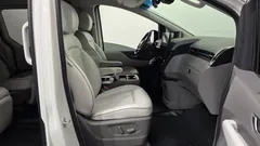 2023 Hyundai Staria 4WD Lounge 7-Seater — фото 11