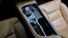 2022 Volvo XC90 B6 Inscription, белый — фото 9