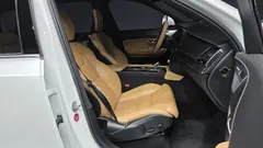 2022 Volvo XC90 B6 Inscription, белый — фото 11