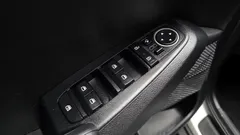 2022 Kia Seltos Gasoline 1.6 Turbo 2WD, белый — фото 17