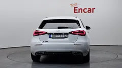 2023 Mercedes-Benz A-Class A220 Hatchback — фото 4
