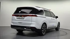 2023 Kia Carnival Diesel 9-Seater Noblesse — фото 2