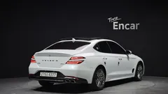 2023 Genesis G70 Gasoline 2.0T 4WD — фото 2