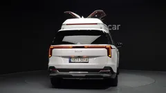 2024 Kia Canival Gasoline 9-Seater Signature, белый — фото 4