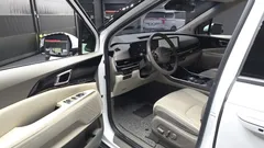 2024 Kia Canival Gasoline 9-Seater Signature, белый — фото 10