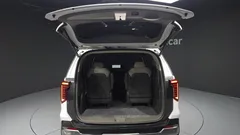 2024 Kia Canival Gasoline 9-Seater Signature, белый — фото 20