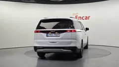 2022 Kia Carnival Diesel 9-Seater Prestige — фото 4