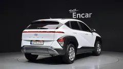 2023 Hyundai Kona Gasoline 1.6 Turbo 2WD, белый — фото 2