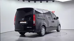 2023 Hyundai Staria Cargo 3-Seater — фото 2