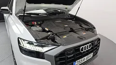 2023 Audi Q8 55 TFSI Quattro Premium, белый — фото 6