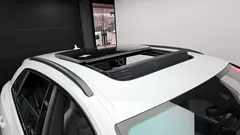 2023 Audi Q8 55 TFSI Quattro Premium, белый — фото 19