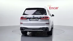 2024 BMW X7 xDrive 40i M Sport 6STR — фото 4