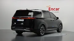 2023 Kia Carnival Diesel 9-Seater Signature — фото 2
