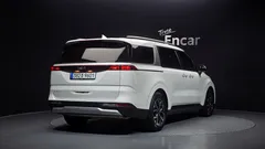 2023 Kia Carnival Diesel 9-Seater Prestige — фото 2