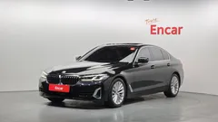 2022 BMW 5-Series 520i Luxury — фото 1