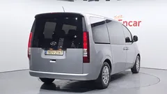 2023 Hyundai Staria Tourer 9-Seater — фото 2